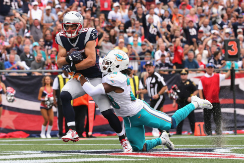 Miami Dolphins v New England Patriots