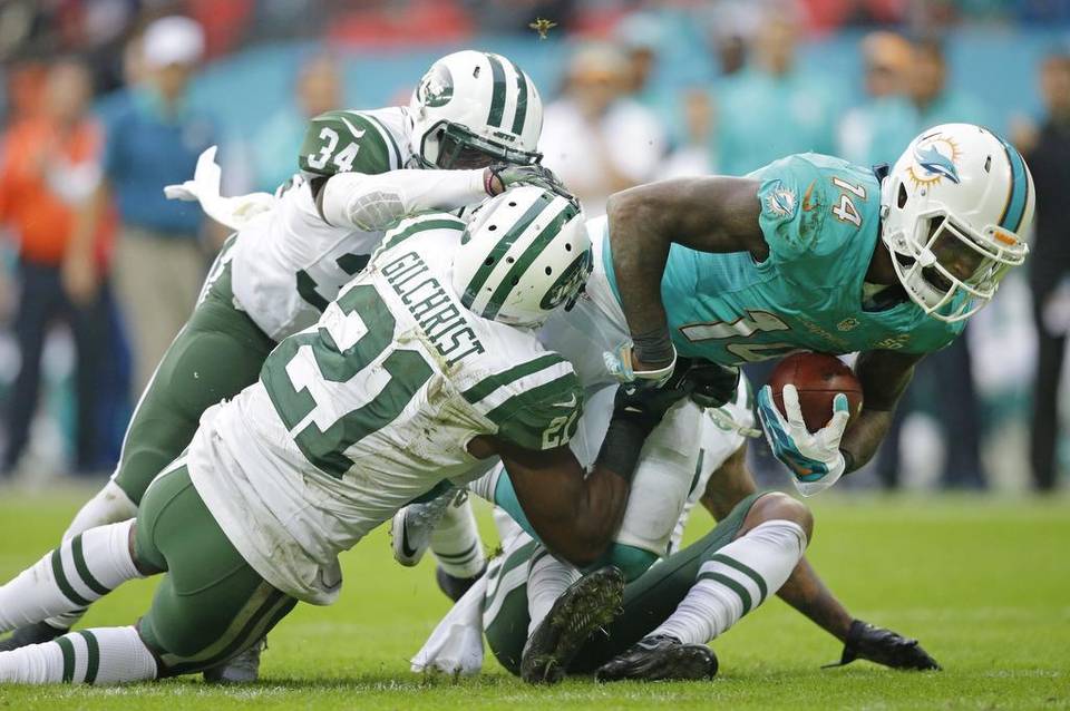 landry-jets-fighting